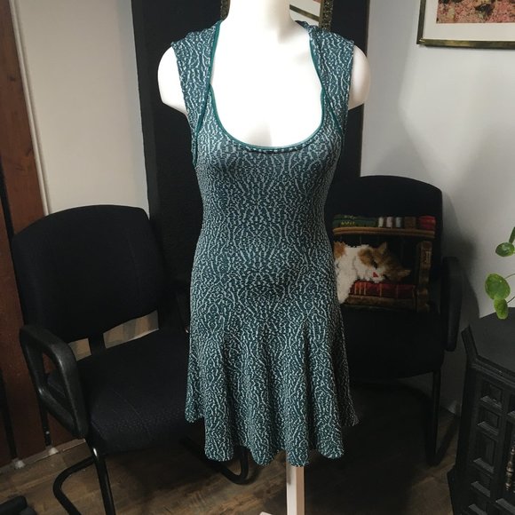 silent + noise dress - Picture 1 of 5